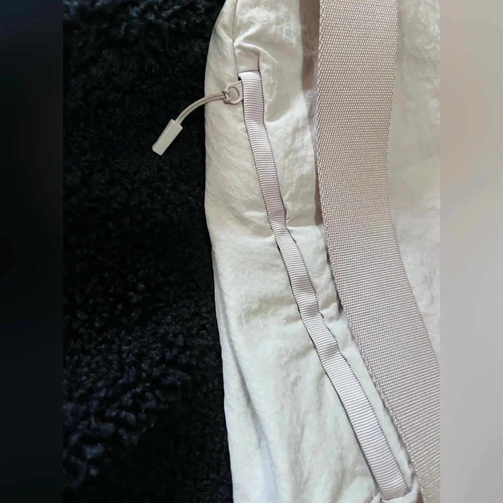 Lululemon City Adventurer Backpack *Mini 12L
Muse - Picture 8 of 12